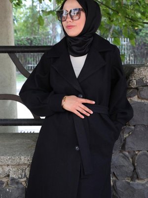 Siyah Kuşaklı Kruvaze Yaka Kaban T Siyah Kuşaklı Kruvaze Yaka Kaban T