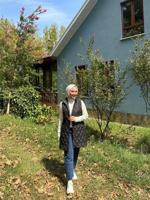 Siyah Despina Kapitone Fermuarlı Çıtçıtlı Kolsuz Yelek