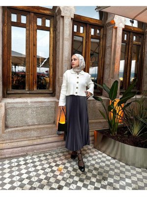 Piliseli Deri Görünümlü Tesettür Etek Piliseli Deri Görünümlü Tesettür Etek