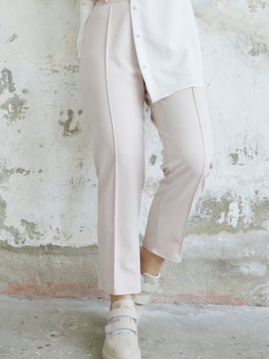 Beli Fermuarlı Çimalı Pantolon Taş