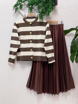 Kadın Triko Etek Takım Kadın Triko Etek Takım