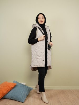 Kapüşonlu Kapitone Yelek