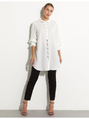 Patı İşlemeli Bebe Yaka Tunik Ekru