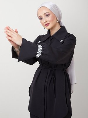 Kolu Ve Yakası Taşlı Gömlek