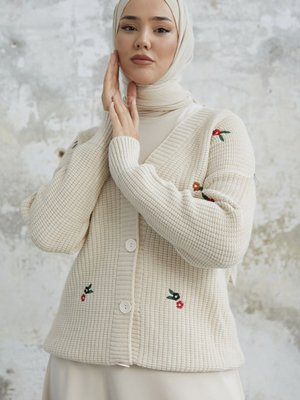 Helly Papatya İşlemeli Hırka Bej Helly Papatya İşlemeli Hırka Bej