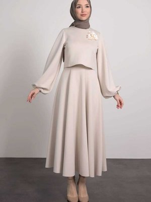 Omzu Çiçek Detaylı Tesettür Takım