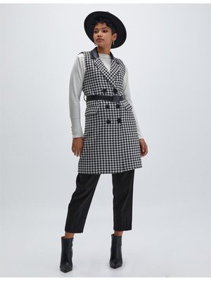 Yelek Siyah Optik Beyaz Ka A22 Yelek Siyah Optik Beyaz Ka A22