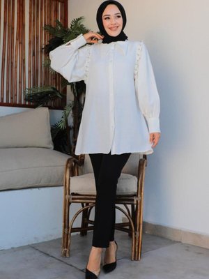Omzu Taş Detaylı Gömlek Ekru