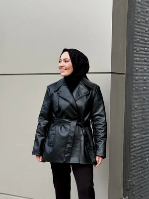 Siyah Deri Kemerli Ceket