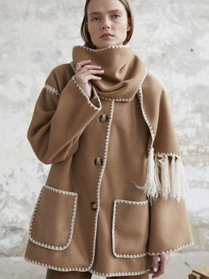 Alira Atkılı Kaşe Ceket Camel Alira Atkılı Kaşe Ceket Camel