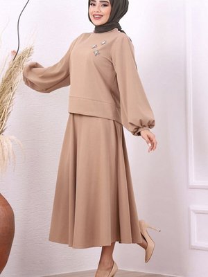 Taş Işlemeli Etekli Takım