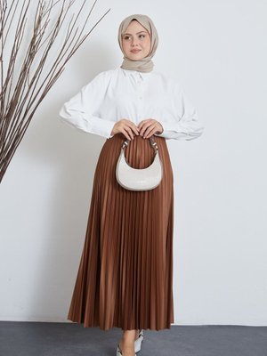 Lakeli Piliseli Etek