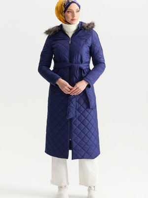 İndigo Kürk Kapüşonlu Kuşak Detaylı Kapitone Kaban