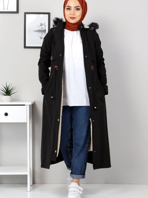 Beli Bağcıklı Mont Siyah
