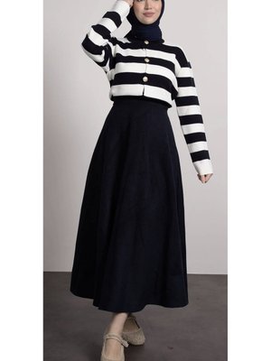 Gold Düğme Detaylı Hırka