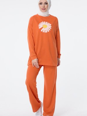 Oranj Eşofman Takımı Oranj Eşofman Takımı