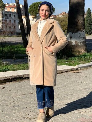 Bej Kaşmir Taşlı Astarlı Kaban