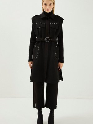 Kemer Detaylı Siyah Uzun Kaşe Yelek