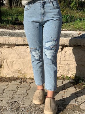 Açık Mavi Serpme Çakma Taşlı Denim Pantolon