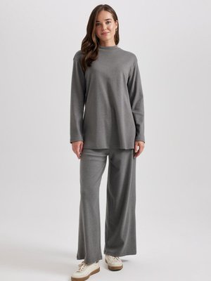 Regular Fit Softshell Casual Pantolon