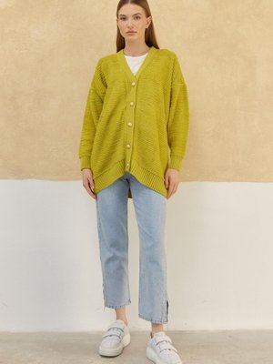 Gold Düğmeli Triko Hırka E