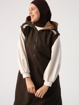 Acı Kahve Dokuma Garnili Şerit Detaylı Kapüşonlu Yelek