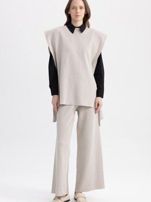 Relax Fit Basic Triko Pantolon