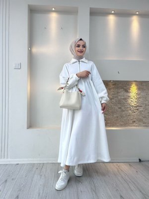 Önü Fermuarlı İplık Elbise