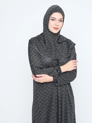 Tek Parça Başörtülü Namaz Elbisesi