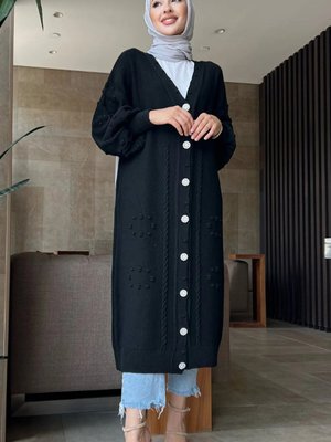 İşlemeli İnci Düğmeli Triko Uzun Hırka İşlemeli İnci Düğmeli Triko Uzun Hırka