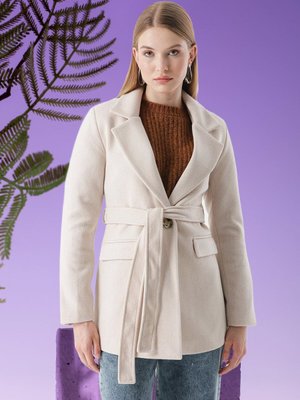 Taş Kuşaklı Balıksırtı Kısa Kaşe Kaban Taş Kuşaklı Balıksırtı Kısa Kaşe Kaban