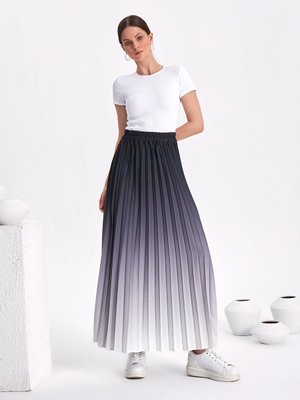 Gri Geçişli Piliseli Etek