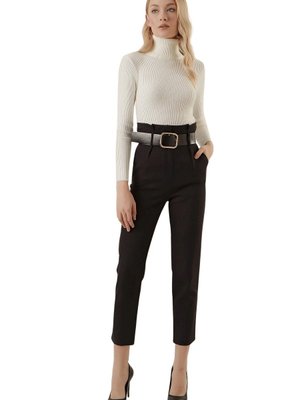 Siyah Kalın Kemerli Kumaş Pantolon