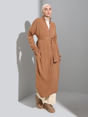 Camel Kuşak Detaylı Boydan Fermuarlı Triko Hırka