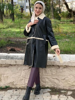 Siyah Uzun Deri İçi Kürklü Kaban