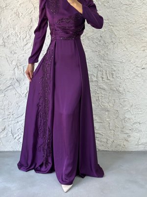 Eşsiz Taş Detaylı Pelerinli Mor Abiye Elbise Eşsiz Taş Detaylı Pelerinli Mor Abiye Elbise