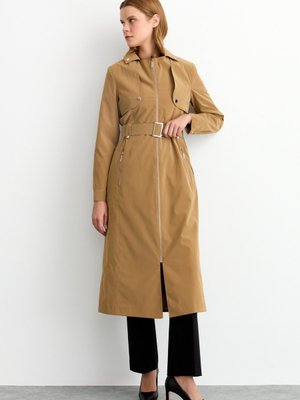 Klips Kemerli Spor Kap Camel