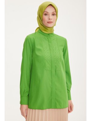 Çimen Yeşili Önü Nakış Detaylı Gömlek