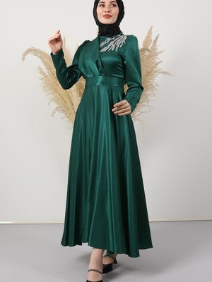 Omzu Taşlı Saten Abiye Elbise Zümrüt Omzu Taşlı Saten Abiye Elbise Zümrüt