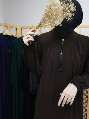 Pileli Fermuarlı Ferace Modeli