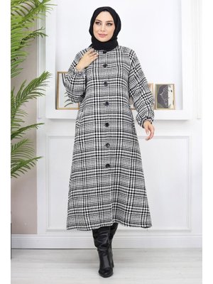 Siyah Düğmeli Şanel Kap