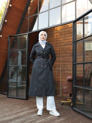 Düğme Detaylı Trençkot Siyah