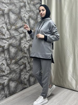 Garnili Kapüşonlu Eşofman Takımı Koyu Gri Garnili Kapüşonlu Eşofman Takımı Koyu Gri