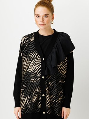 Triko Detaylı Hırka Triko Detaylı Hırka