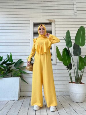 Omuz Kısmı Fıfır Pelerin Detaylı Arka Fermuarlı Tulum Sarı