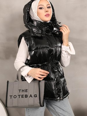 Siyah Kapüşonlu Şişme Yelek Siyah Kapüşonlu Şişme Yelek