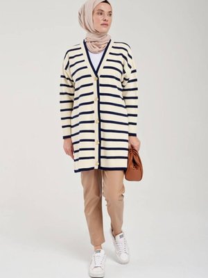 Gold Düğmeli Çizgili Triko Hırka Gold Düğmeli Çizgili Triko Hırka