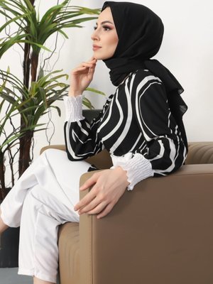 Zigzag Desen Kuşaklı Arras Tunik Pantolon İkili Takım Siyah Zigzag Desen Kuşaklı Arras Tunik Pantolon İkili Takım Siyah