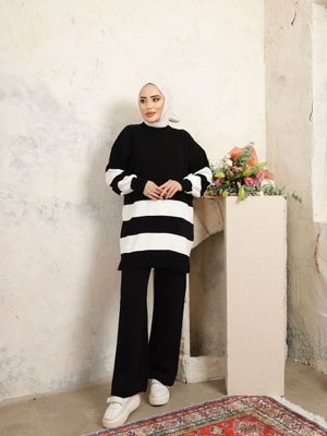 Siyah Garnili Triko İkili Takım