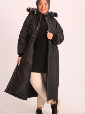 Siyah Büyük Beden Çıtçıtlı Diagonal Kaşe Kaban